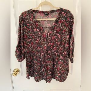 Torrid Floral 3/4 Sleeve Top Size 1 (14/16)